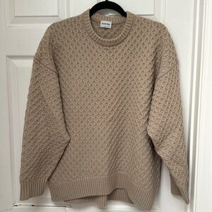 Aritzia Sunday Best Peggy Sweater Size Small